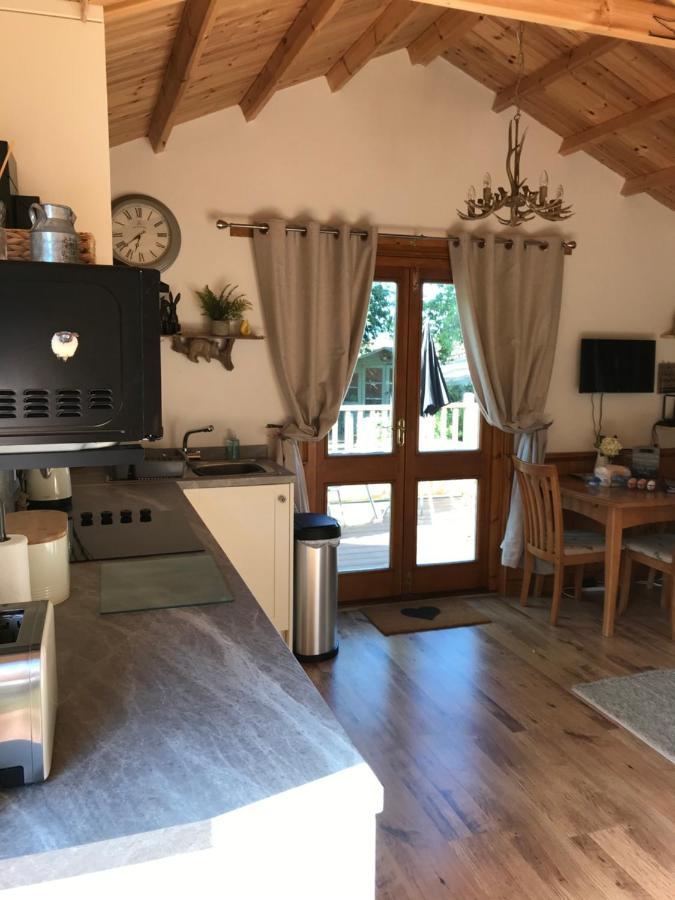 Cosy Dog Friendly Lodge With An Outdoor Bath On The Isle Of Wight Whitwell  المظهر الخارجي الصورة